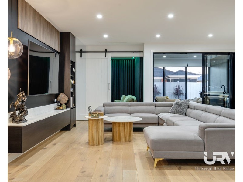 30 Birdsong Avenue, Mickleham VIC 3064