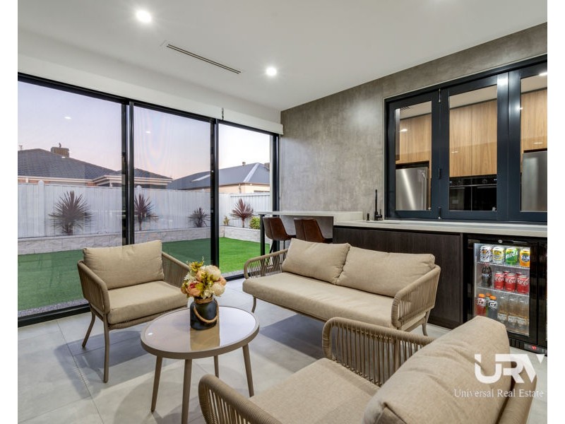 30 Birdsong Avenue, Mickleham VIC 3064