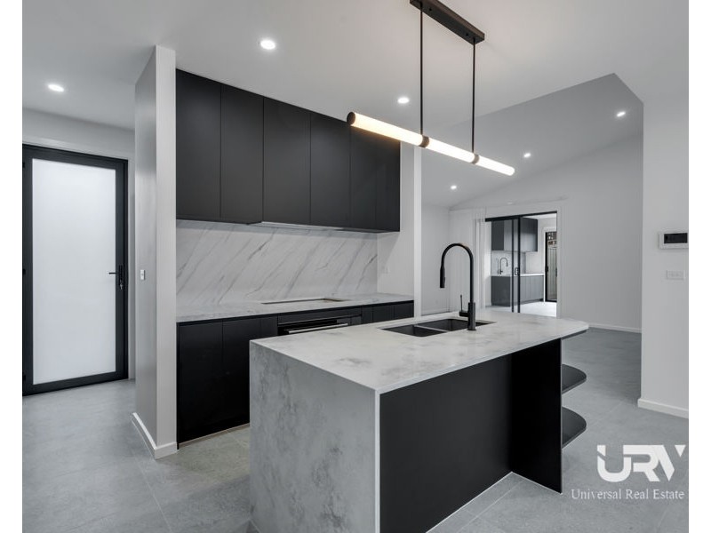 8 Cinto Street, Wollert VIC 3750