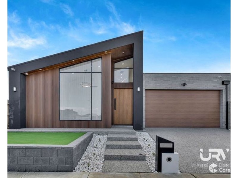 27 Madura Promenade, Mickleham VIC 3064