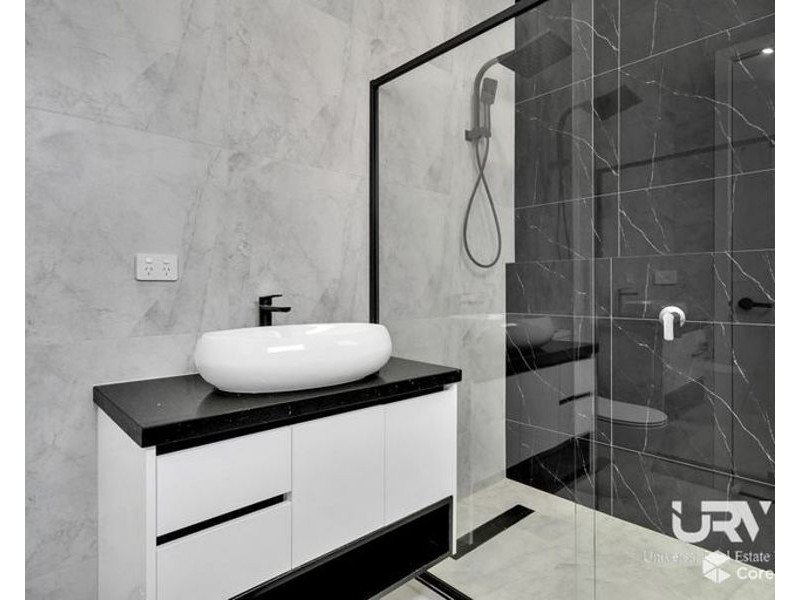 27 Madura Promenade, Mickleham VIC 3064