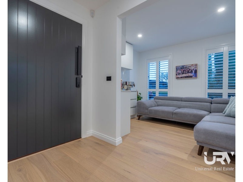 6 Fernyhill Court, Greenvale VIC 3059