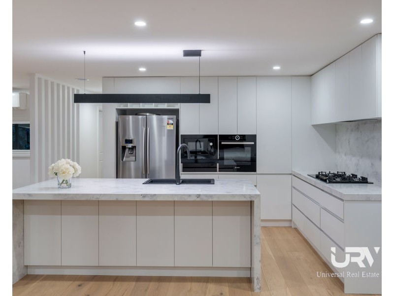 6 Fernyhill Court, Greenvale VIC 3059