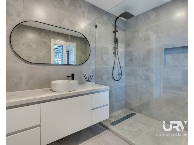 6 Fernyhill Court, Greenvale VIC 3059