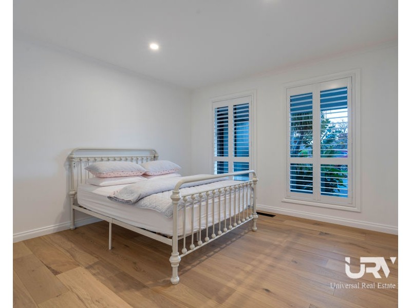 6 Fernyhill Court, Greenvale VIC 3059