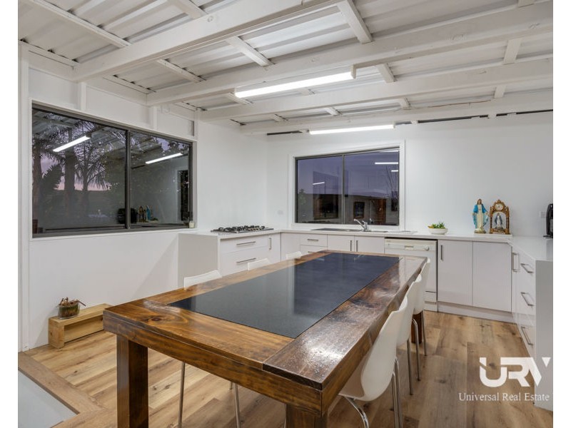 6 Fernyhill Court, Greenvale VIC 3059