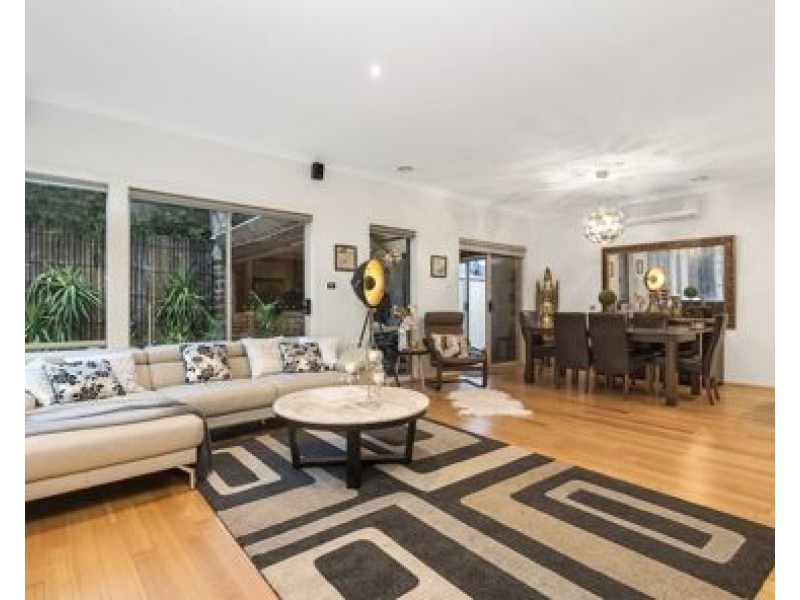 11 Reay Drive, Craigieburn VIC 3064