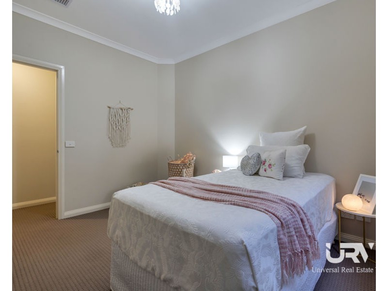 8 Ben Loman Circuit, Craigieburn VIC 3064