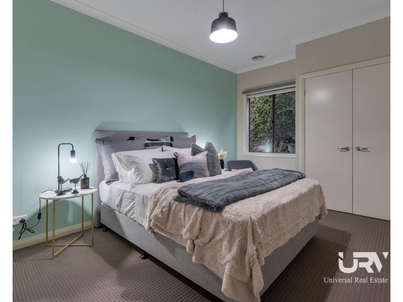 8 Ben Loman Circuit, Craigieburn VIC 3064