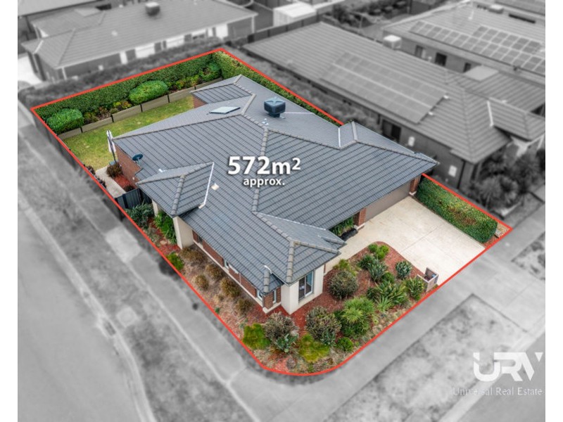 8 Ben Loman Circuit, Craigieburn VIC 3064