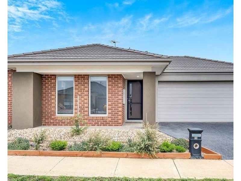 15 Joy Drive, Mickleham VIC 3064