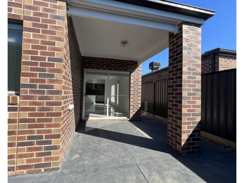 14 Gundagai Circuit, Kalkallo VIC 3064