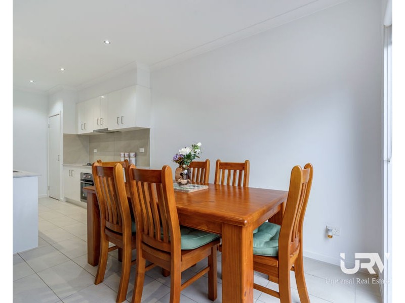 6 Burrows Place, Craigieburn VIC 3064