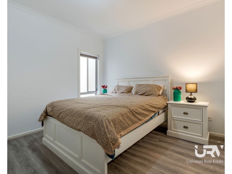 6 Burrows Place, Craigieburn VIC 3064