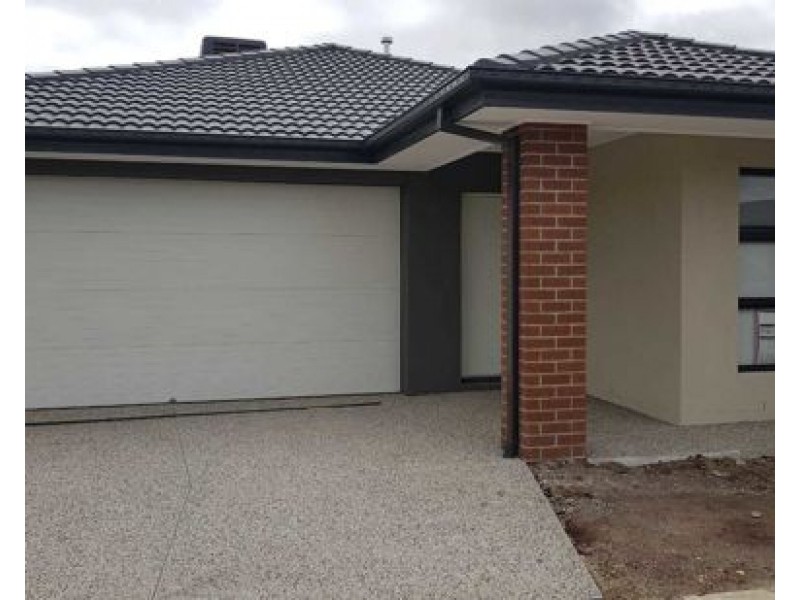 21 Millau Avenue, Craigieburn VIC 3064