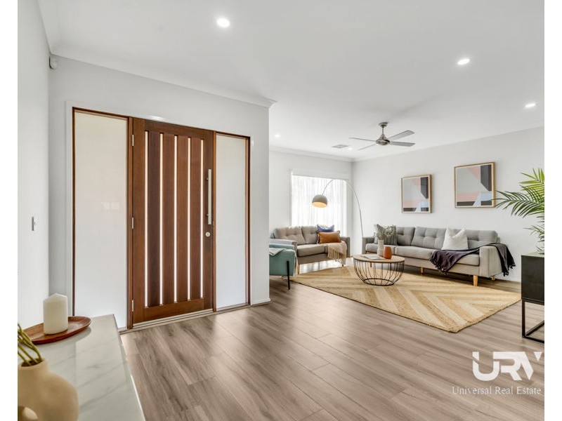 25 Admiration Drive, Craigieburn VIC 3064