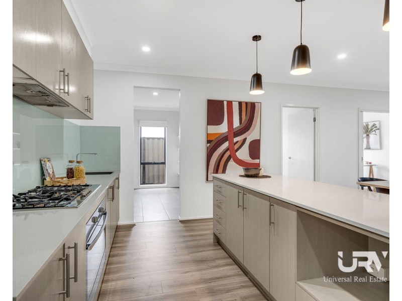25 Admiration Drive, Craigieburn VIC 3064