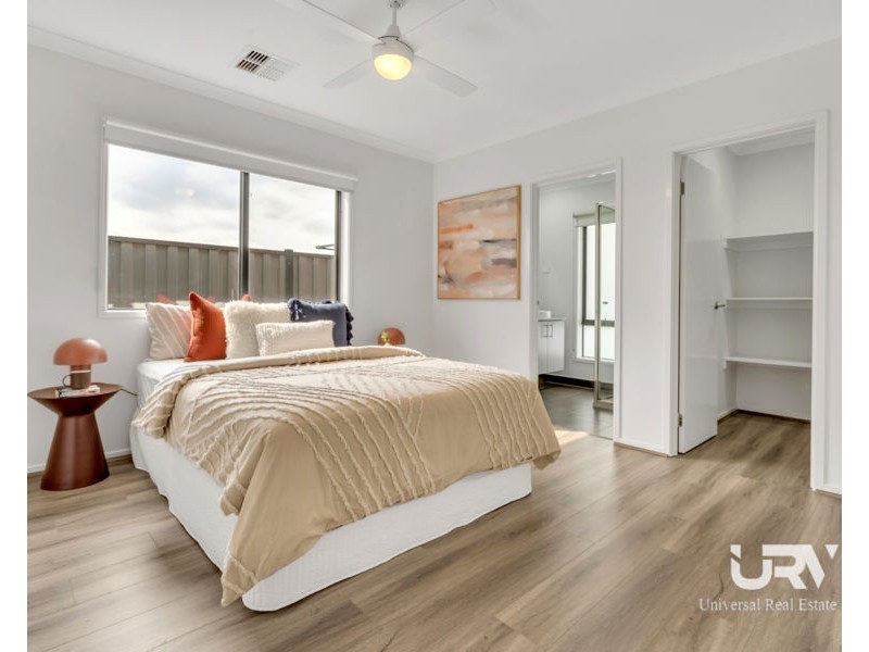 25 Admiration Drive, Craigieburn VIC 3064