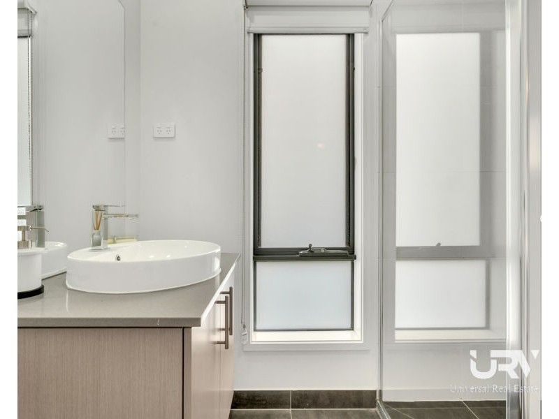 25 Admiration Drive, Craigieburn VIC 3064