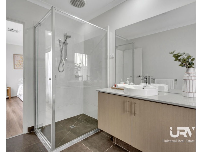 25 Admiration Drive, Craigieburn VIC 3064