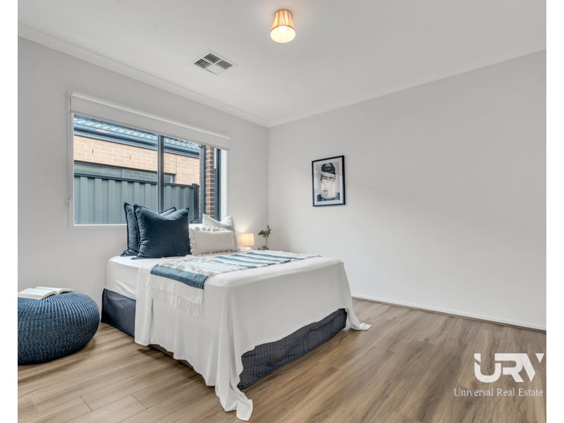 25 Admiration Drive, Craigieburn VIC 3064