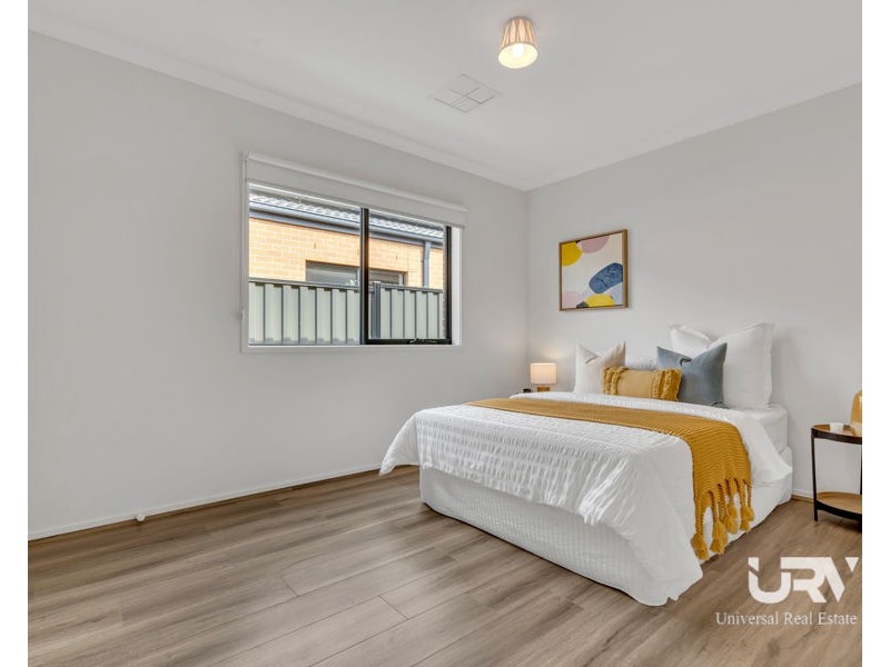 25 Admiration Drive, Craigieburn VIC 3064