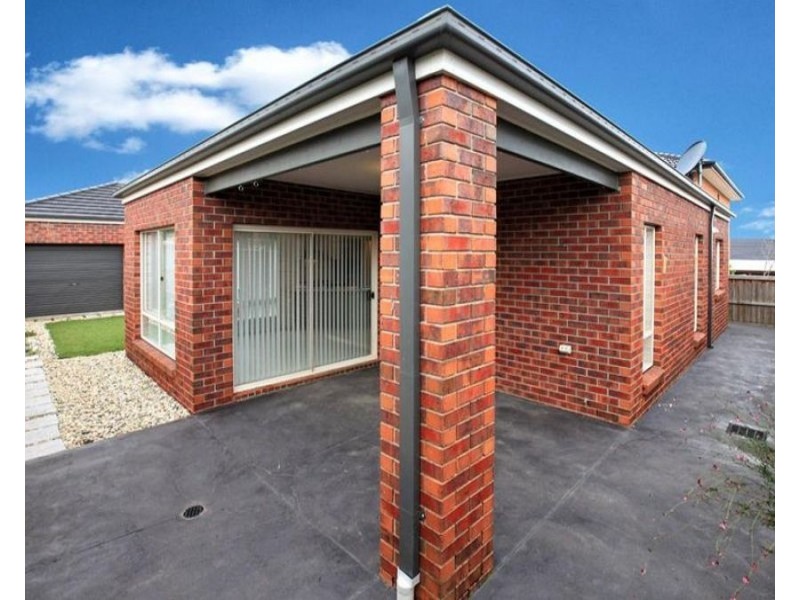 29 Lauderdale Drive, Craigieburn VIC 3064