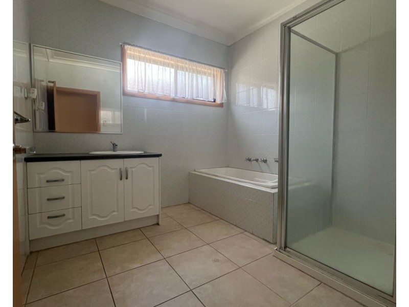 1D Creekwood Drive, Craigieburn VIC 3064