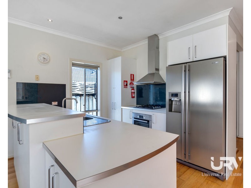 11 Reay Drive, Craigieburn VIC 3064