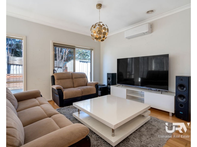 11 Reay Drive, Craigieburn VIC 3064