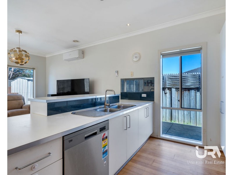 11 Reay Drive, Craigieburn VIC 3064