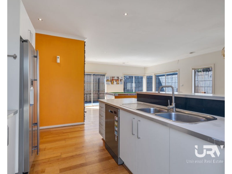 11 Reay Drive, Craigieburn VIC 3064