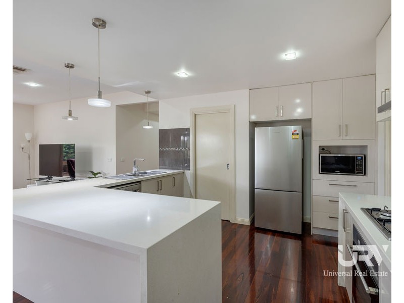 2 Serenity Way, Craigieburn VIC 3064
