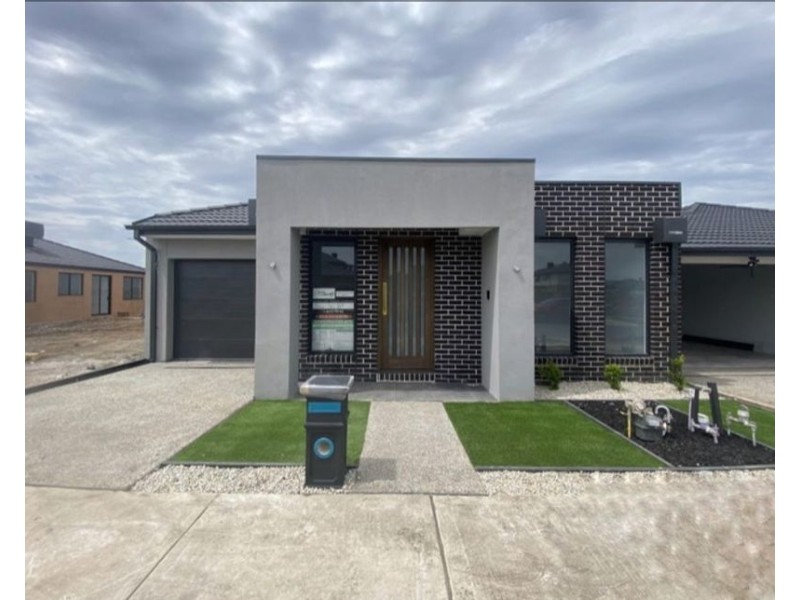5 Caseys Way, Donnybrook VIC 3064