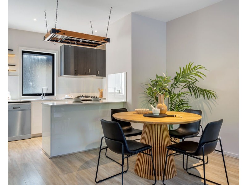 18/11 Troward Harvey Way, Craigieburn VIC 3064