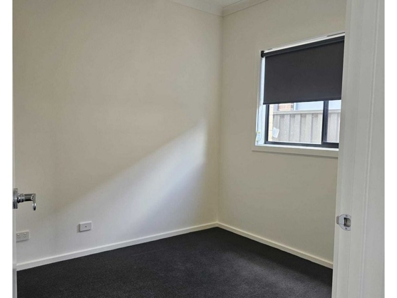 8 Cilantro Street, Kalkallo VIC 3064