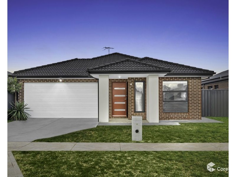 8 Wispering Circuit, Kilmore VIC 3764