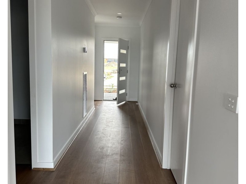 18 Times Street, Kalkallo VIC 3064