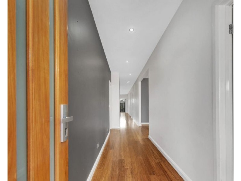 5 Watermill Avenue, Craigieburn VIC 3064