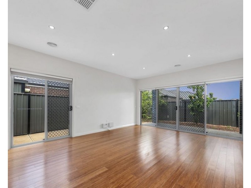 5 Watermill Avenue, Craigieburn VIC 3064