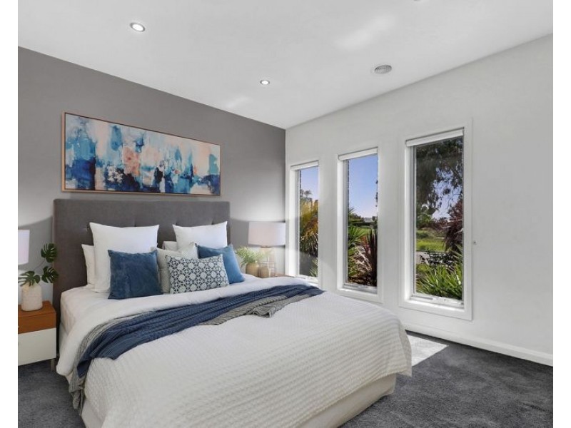 5 Watermill Avenue, Craigieburn VIC 3064