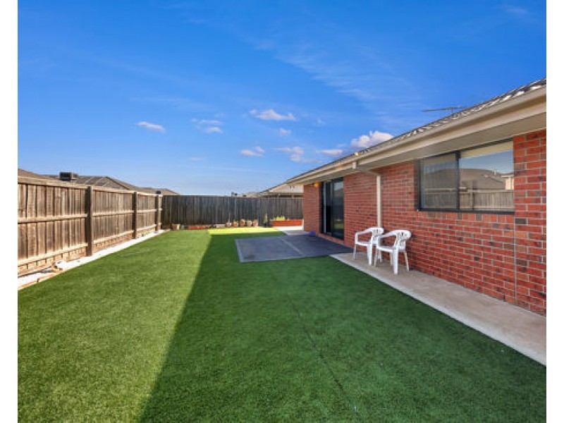 24 Edenvale Boulevard, Wollert VIC 3750
