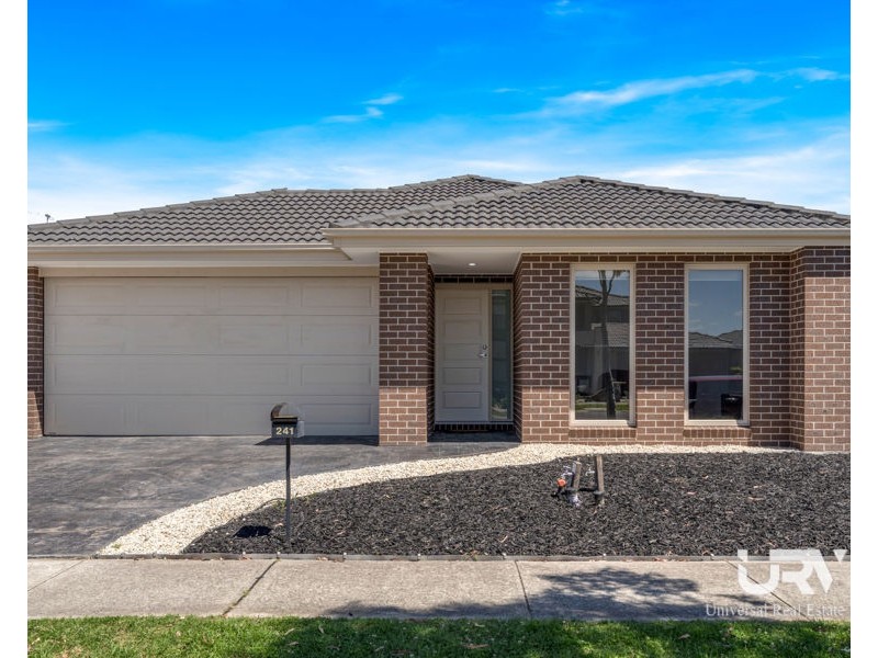 241 Newbury Blvd, Craigieburn VIC 3064