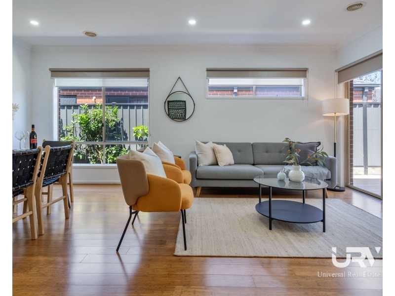 241 Newbury Blvd, Craigieburn VIC 3064