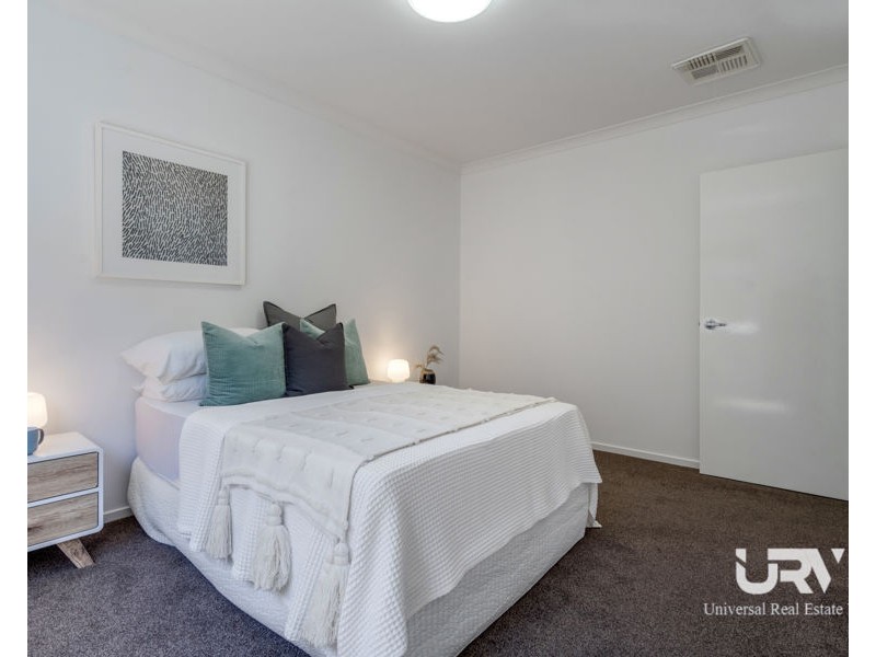 241 Newbury Blvd, Craigieburn VIC 3064