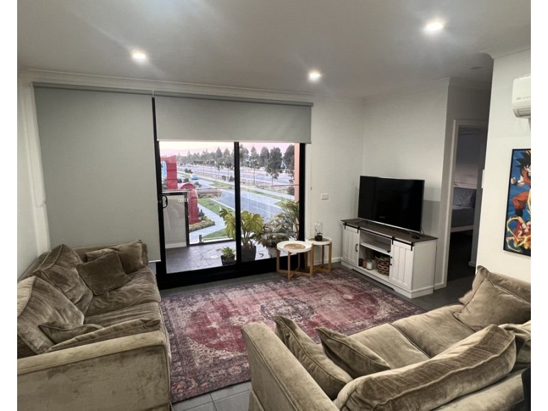 105/4 Highlander Drive, Craigieburn VIC 3064