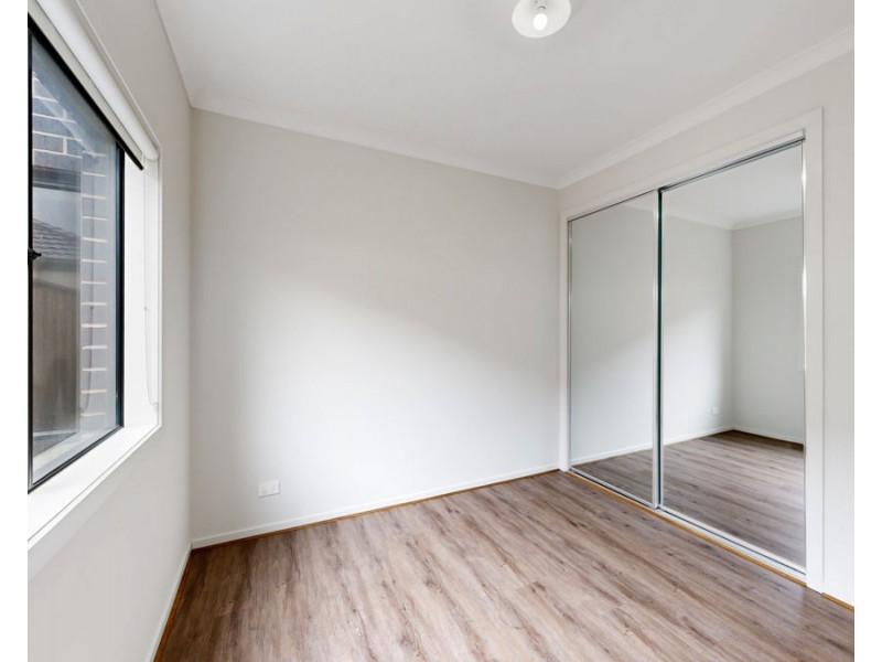 5 Rawson Street, Donnybrook VIC 3064