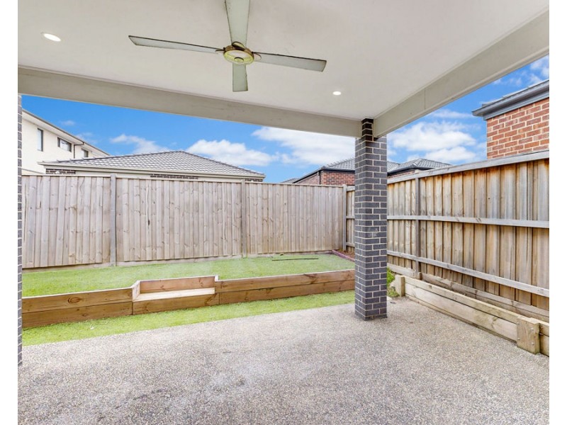 5 Rawson Street, Donnybrook VIC 3064