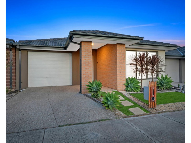 14 Wollemia Street, Craigieburn VIC 3064