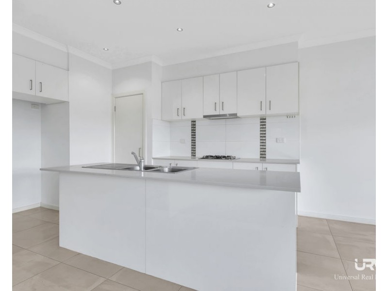12 Burrows Place, Craigieburn VIC 3064